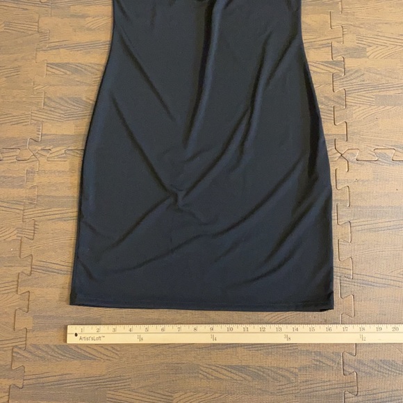 Sexy off the shoulders black dress! NWT - Picture 4 of 7